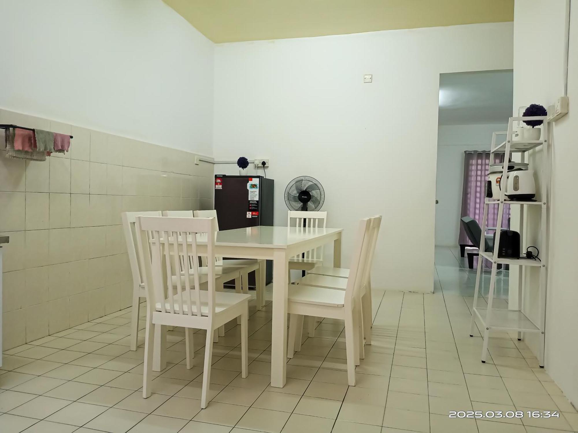 Holiday home Adno Homestay#4br#batu Kawan#bandar Cassia,penang *
